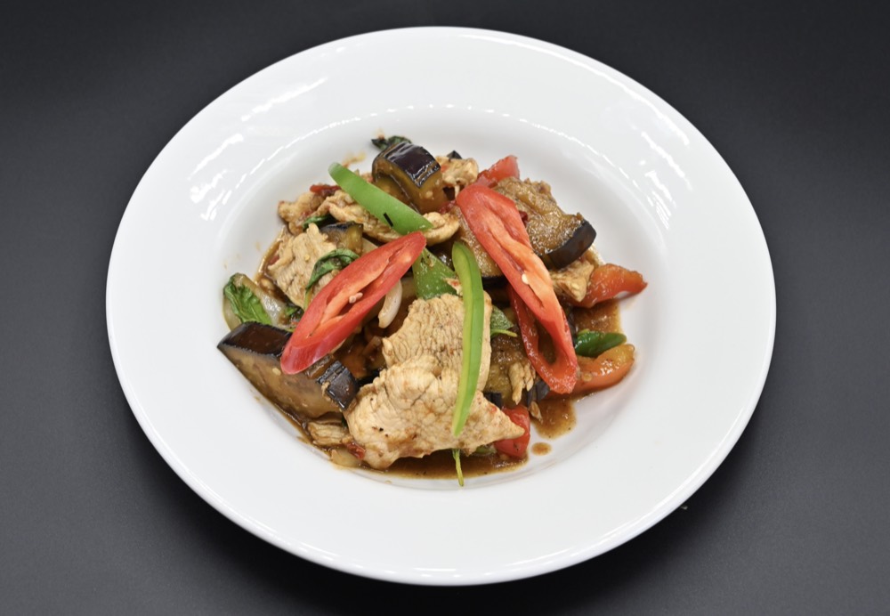 Phad Ma Kuer Yow